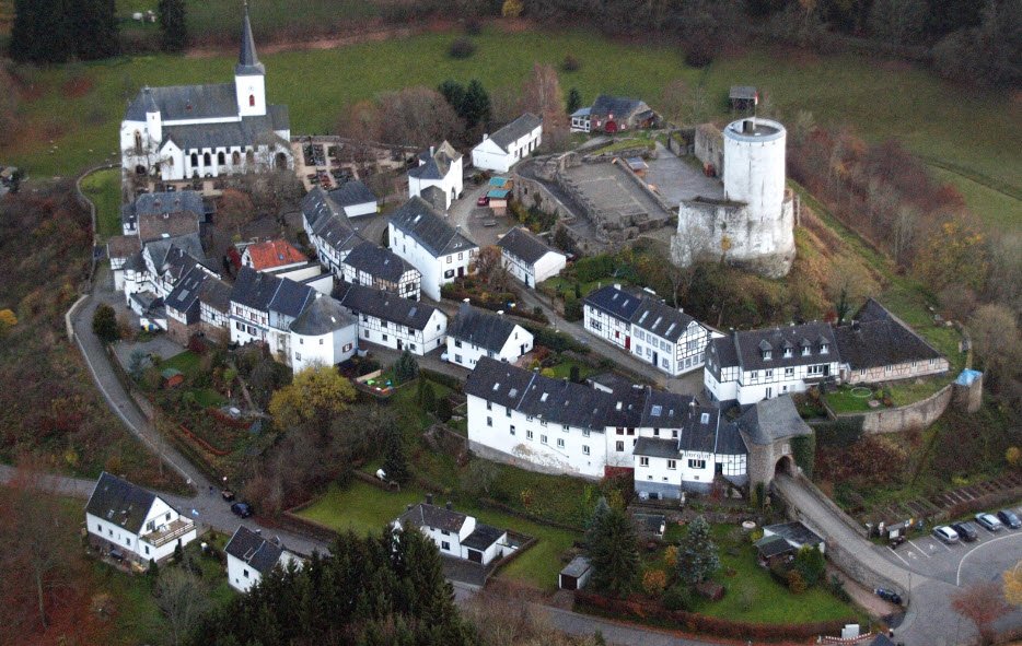 Burg Reifferscheid, Hellenthal, Germany, Germany